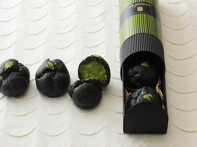 抹茶シュークリーム